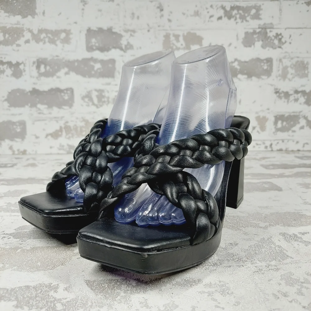 NEW Anne Klein Aiden Black Braided Strap Slip On Block Heel Sandals D589